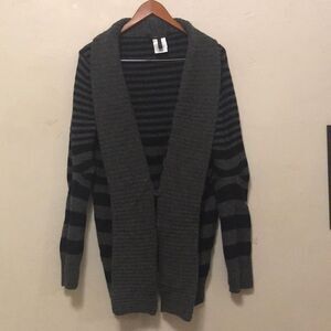 Bcbg maxazaria blue grey striped warm open long sleeve cardigan sweater winter